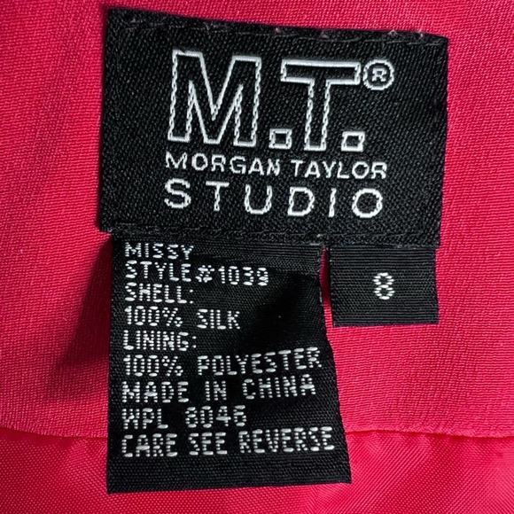 Red Silk Suit Morgan Taylor 8 - Picture 4 of 14